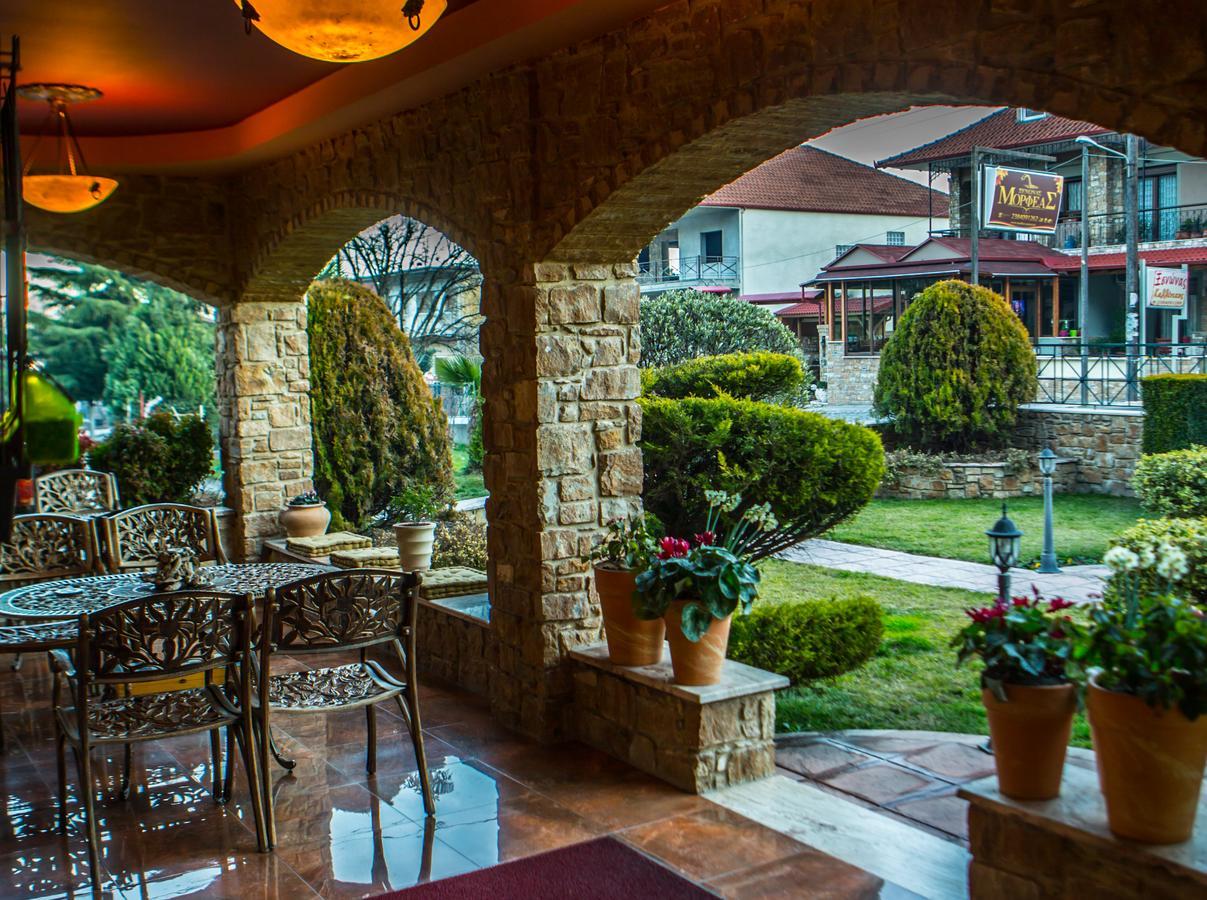 Morfeas Guesthouse Káto Loutrákion Exterior foto